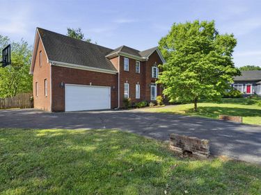 147 Calvin Court, Bowling Green, KY 42104