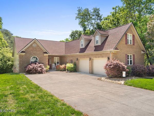 145 Daleyuhski Way, Loudon, TN 37774