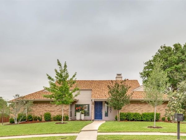 2201 Carmel Drive , Carrollton, TX 75006