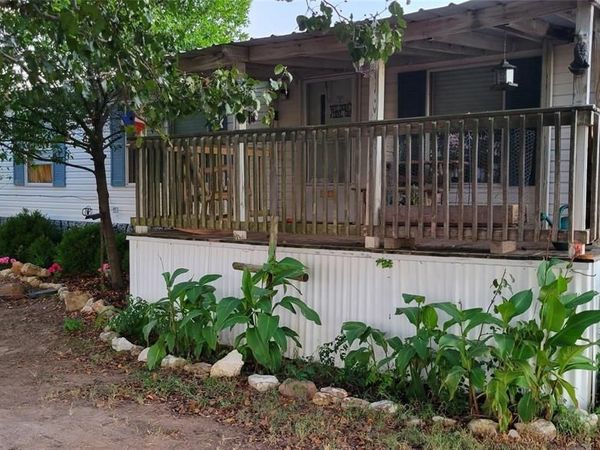 806 N Fm 1752, Savoy, TX 75479