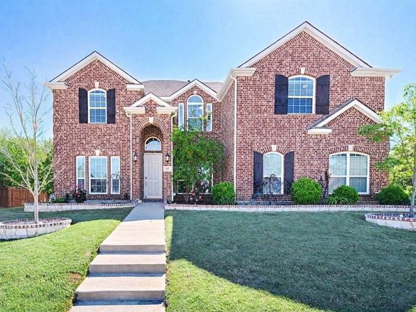 410 Caymus Street, Kennedale, TX 76060