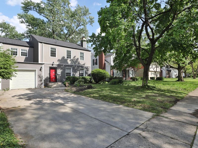 70 S Gould Road , Columbus, OH 43209 Photo 3