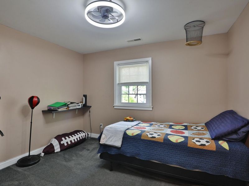 70 S Gould Road , Columbus, OH 43209 Photo 30