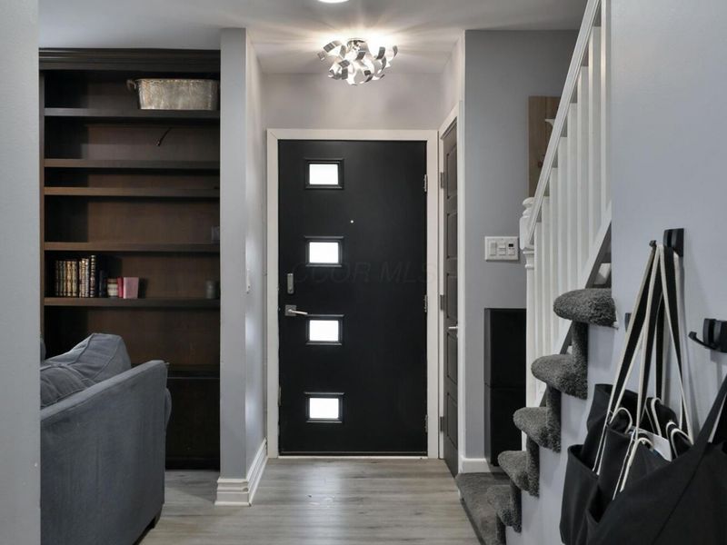 70 S Gould Road , Columbus, OH 43209 Photo 6