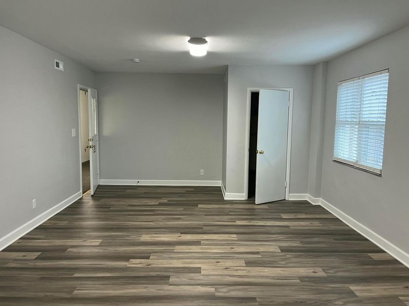 111 W Wheeling Street , Unit 210, Lancaster, OH 43130 Photo 2