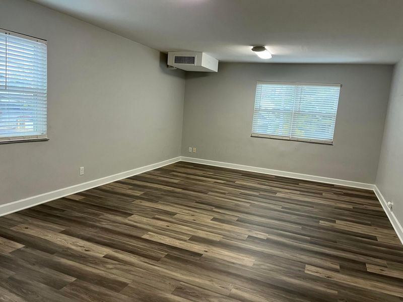 111 W Wheeling Street , Unit 210, Lancaster, OH 43130 Photo 3