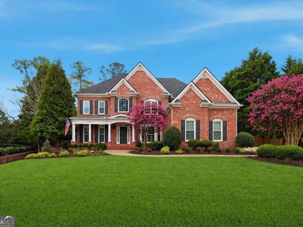 7015 Gaineswood Drive, Roswell, GA 30076