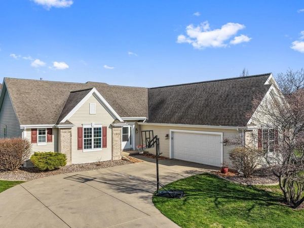 2976 DURHAM ROAD, Green Bay, WI 54311