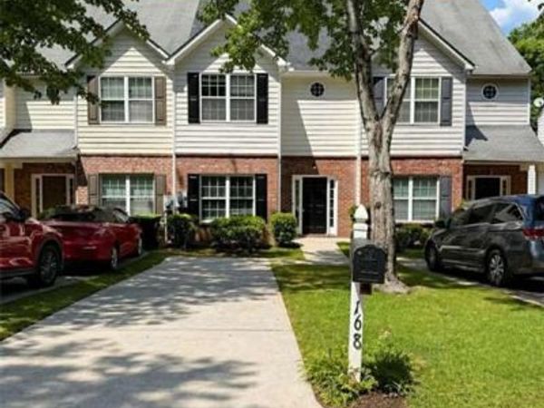 168 Brookview Drive , Riverdale, GA 30274