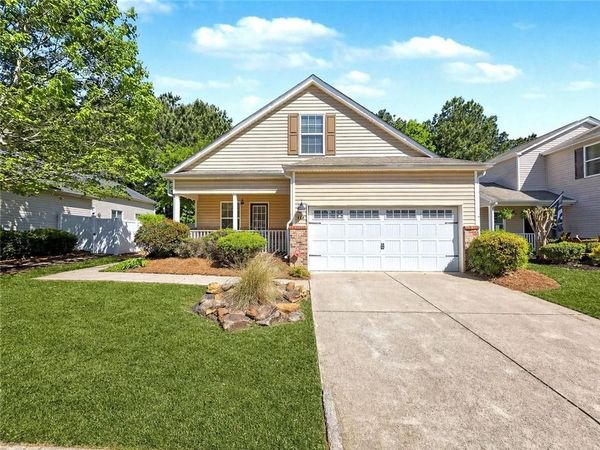 429 Chatooga Lane , Woodstock, GA 30188