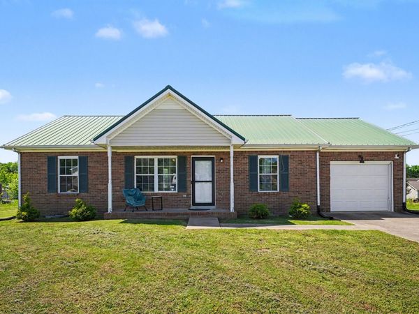 1272 Barbee Ln , Clarksville, TN 37042