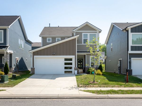 1200 Linn Cove Ct, Gallatin, TN 37066