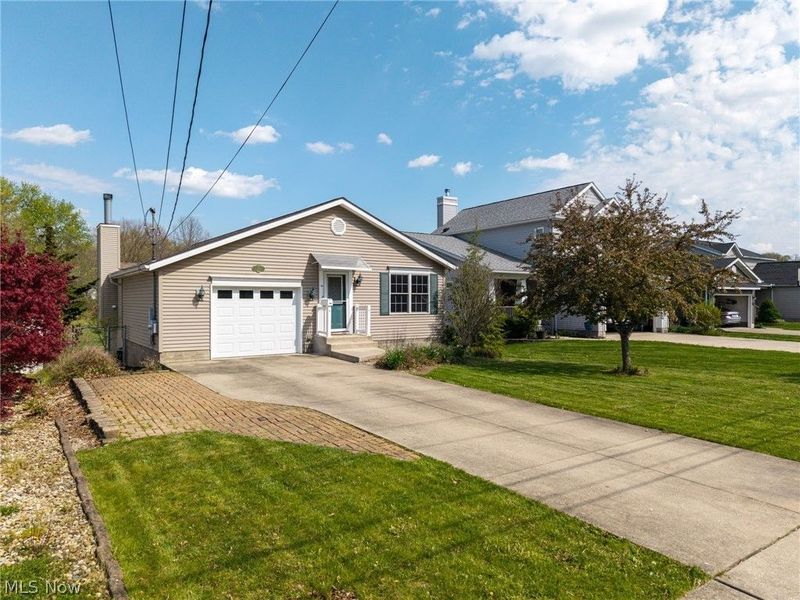 249 Waverly Avenue, Wadsworth, OH 44281 Photo 2