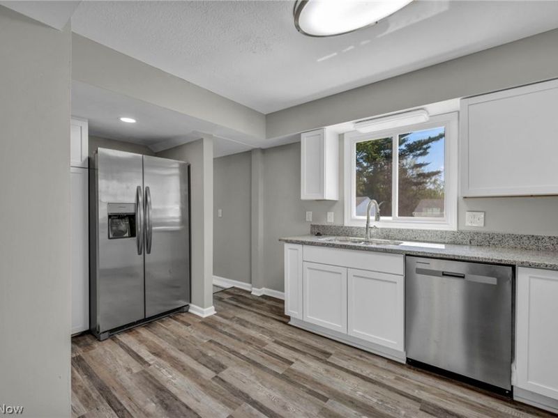 36553 Center Ridge Road , North Ridgeville, OH 44039 Photo 23