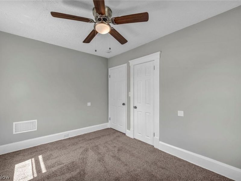 36553 Center Ridge Road , North Ridgeville, OH 44039 Photo 32