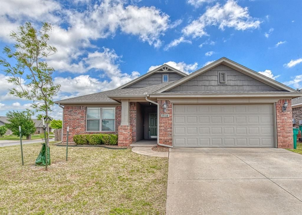 19108 Vea Drive, Edmond, OK 73012 Main Photo