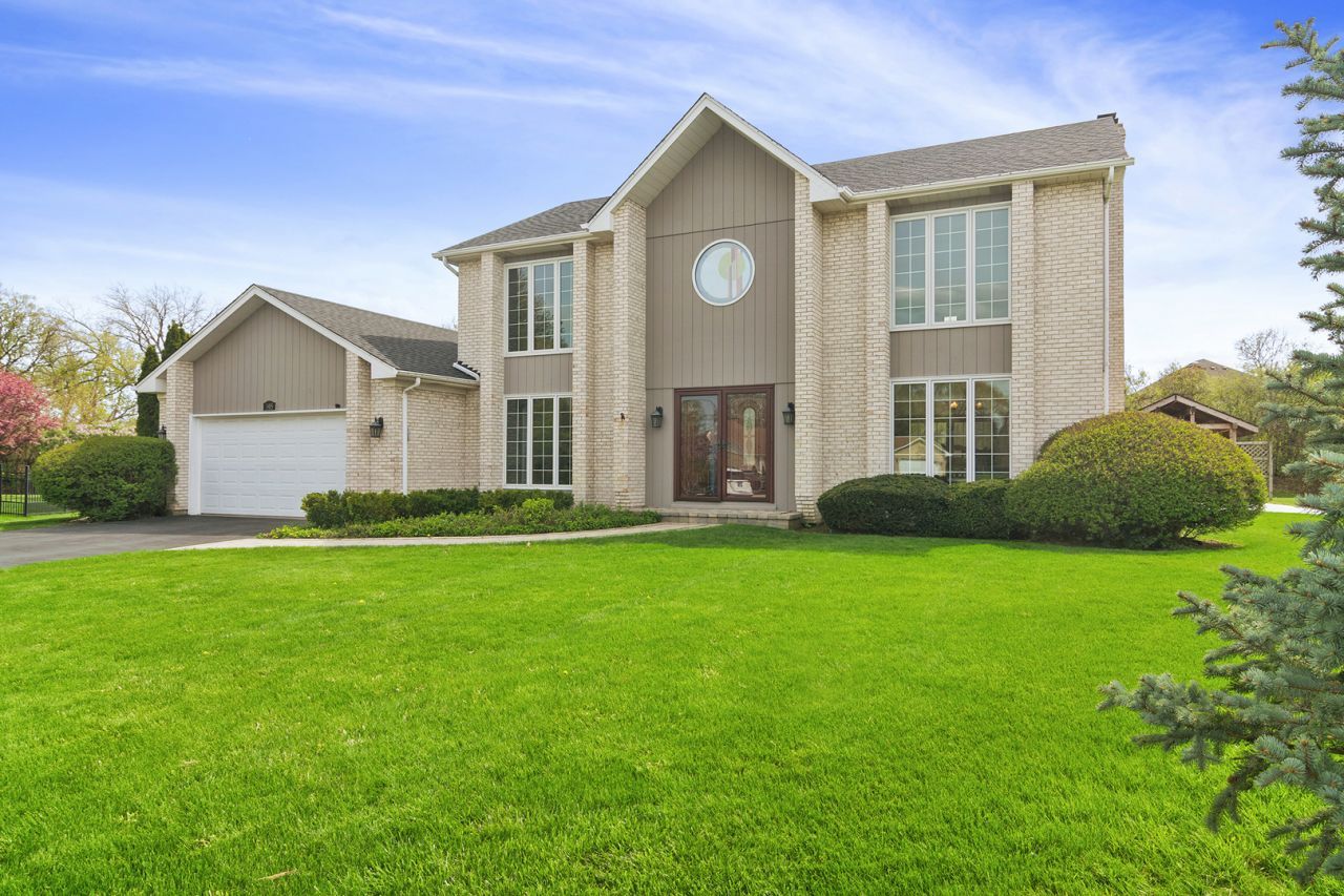 305 Anne Court , Prospect Heights, IL 60070