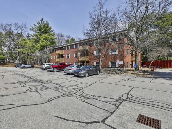 12 East Side Drive, Unit 14, Concord, NH 03301