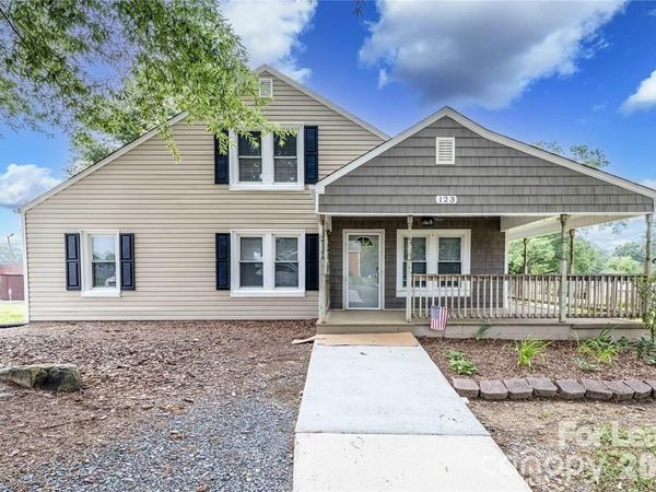 123 E 2nd Street , Oakboro, NC 28129
