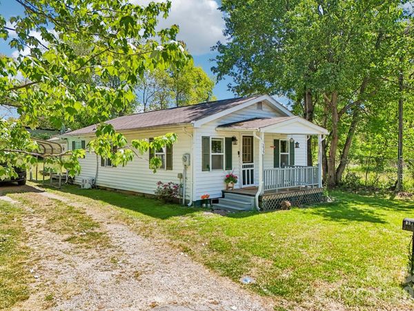 235 Gull Avenue, Unit 431, East Flat Rock, NC 28726