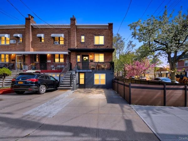 3200 Philip Avenue, Bronx, NY 10465