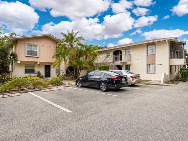 4300 Gulfstream DR , Unit 1C, NAPLES, FL 34112