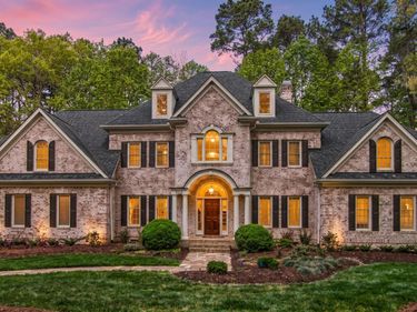 4933 Cremshaw Court, Raleigh, NC 27614