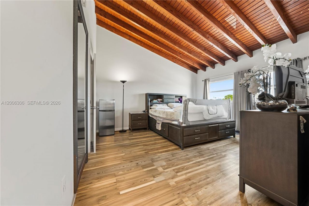 9011 NE 4th Ave Rd , Unit 9011, Miami Shores, FL 33138 Photo
