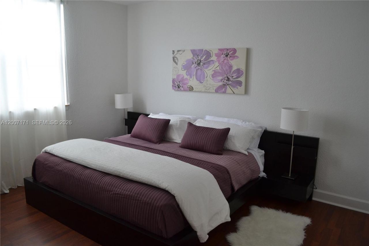 401 69th St, Unit 1013, Miami Beach, FL 33141 Photo