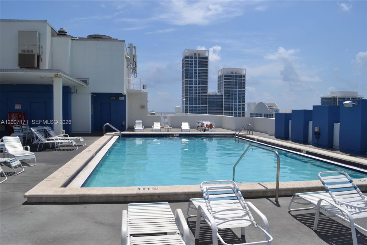 401 69th St, Unit 1013, Miami Beach, FL 33141 Photo