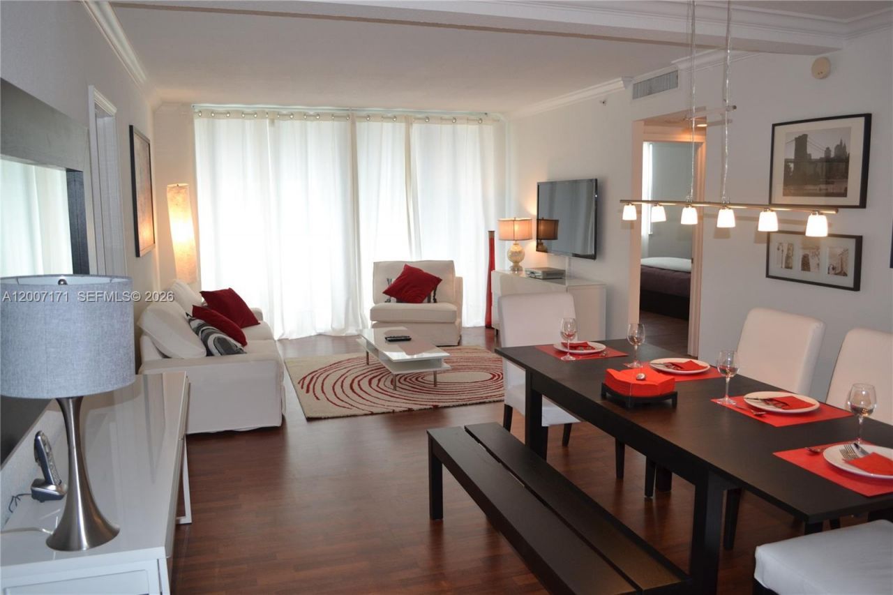 401 69th St, Unit 1013, Miami Beach, FL 33141 Photo