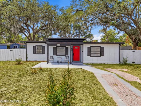 6144 FORDHAM Circle W, Jacksonville, FL 32217