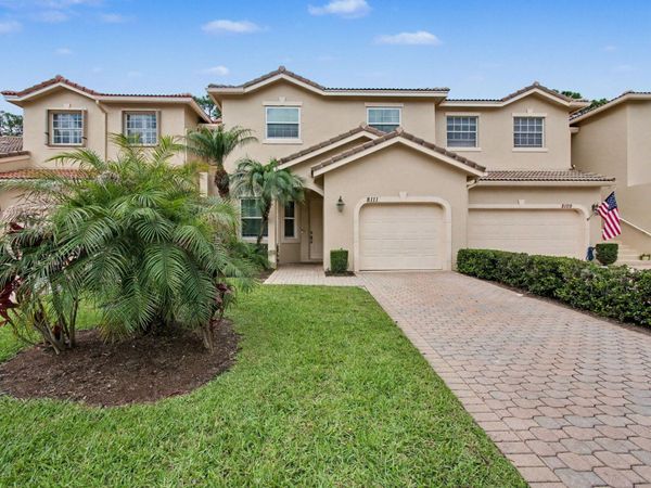 8111 Carnoustie Place, Port St. Lucie, FL 34986