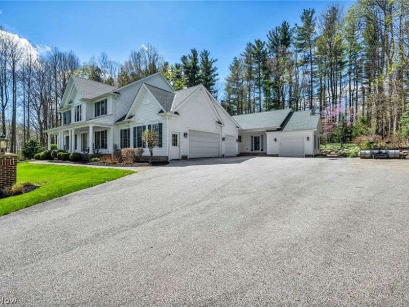 11280 Beechnut Lane, Chardon, OH 44024 Photo 4