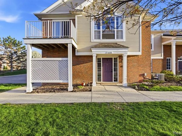 16556 Radison Drive, Macomb Twp, MI 48044