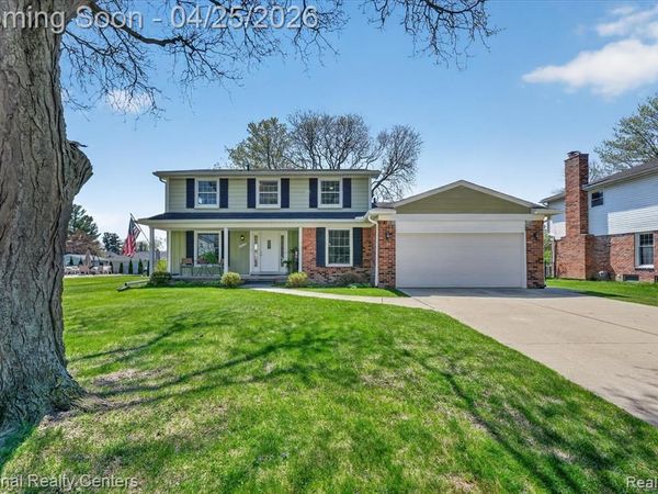 35419 Curtis Road, Livonia, MI 48152