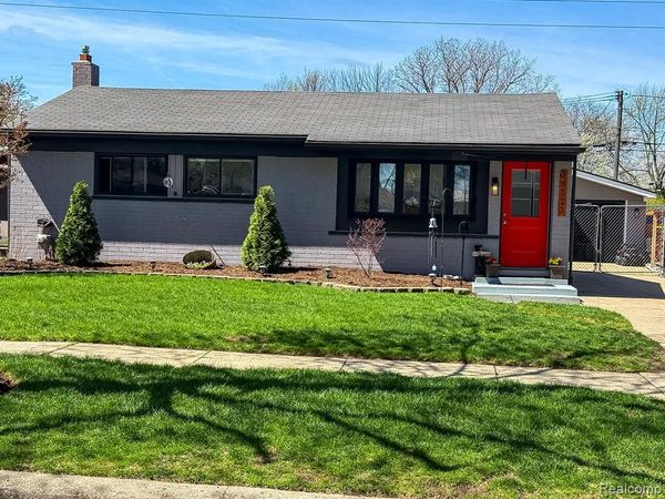 30723 Flanders Avenue , Warren, MI 48088