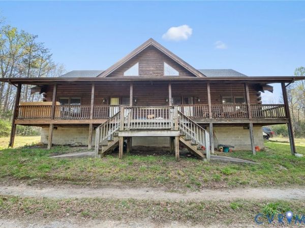3310 Lake Drive , Goochland, VA 23153