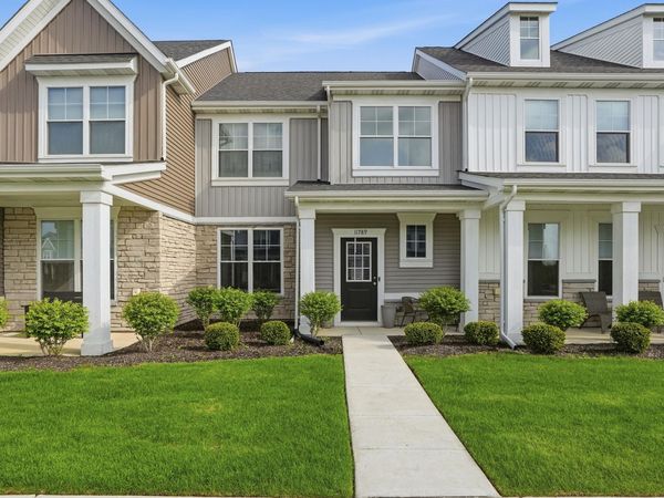 11789 Kentucky Street , Crown Point, IN 46307