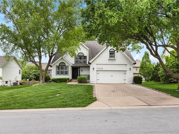 11418 King Street, Overland Park, KS 66210