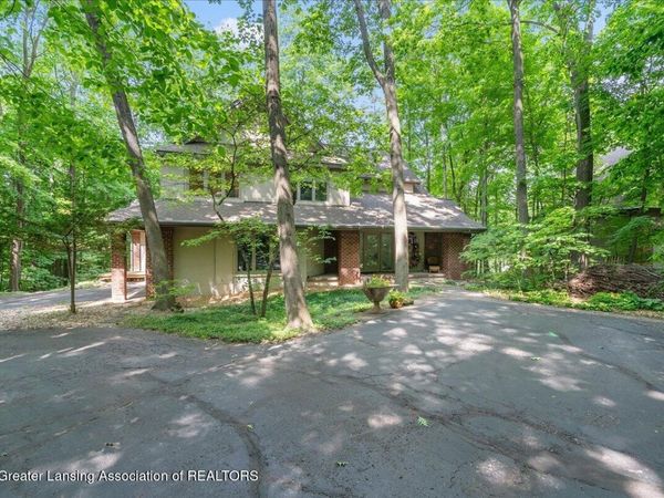 4279 Shadow Ridge, Okemos, MI 48864
