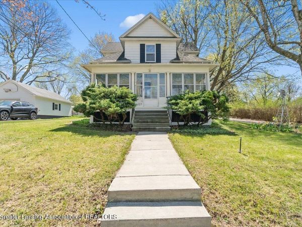 607 W Mcconnell Street, St. Johns, MI 48879