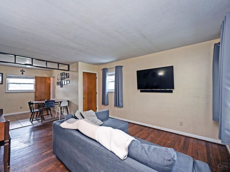 6910 Rutherford Court, Colerain Township, OH 45239 Photo 3