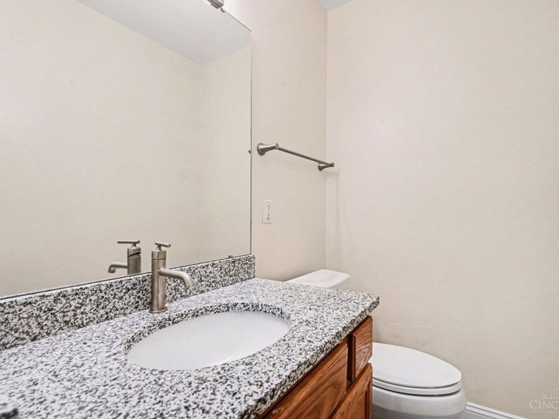 950 Harkin Drive, Forest Park, OH 45240 Photo 11