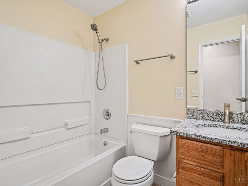 950 Harkin Drive, Forest Park, OH 45240 Photo 12