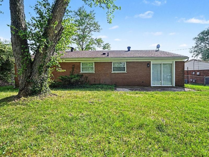 950 Harkin Drive, Forest Park, OH 45240 Photo 13