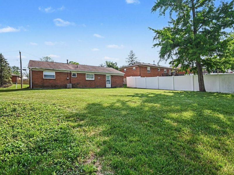 766 Hargrove Way, Forest Park, OH 45240 Photo 5