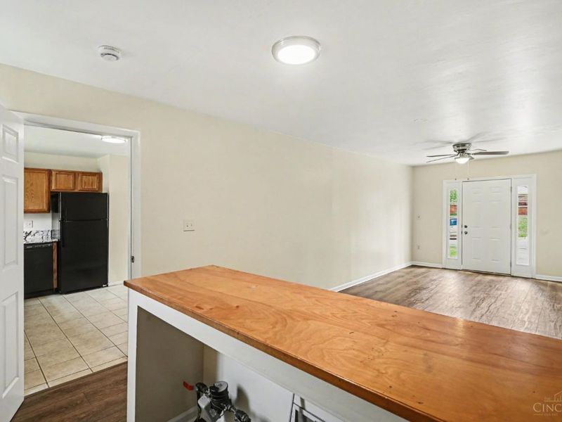 766 Hargrove Way, Forest Park, OH 45240 Photo 8