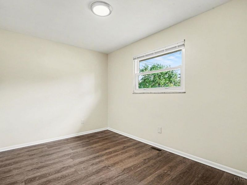 766 Hargrove Way, Forest Park, OH 45240 Photo 9