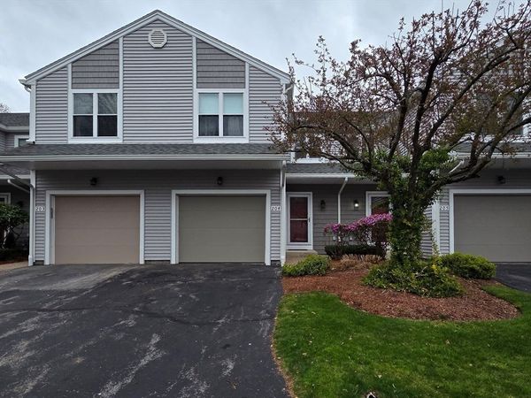 204 Treasure Island Rd, Unit 204, Webster, MA 01570
